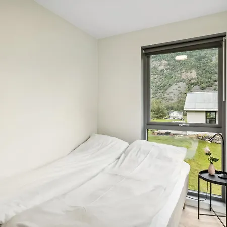 Jordeplegarden - Part Of A Farm - Two Buildings - Close To Flam بيت للعطل