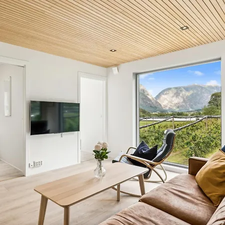 Jordeplegarden - Part Of A Farm - Two Buildings - Close To Flam