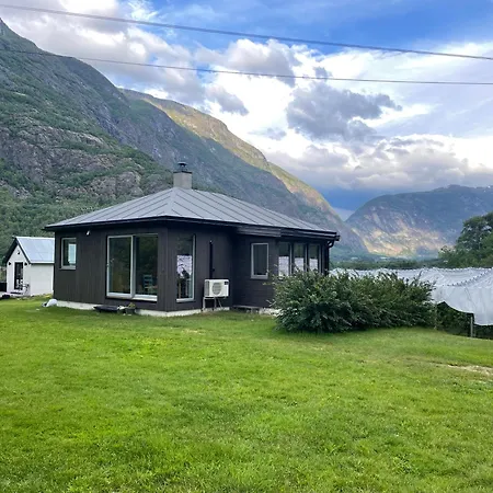 Jordeplegarden - Part Of A Farm - Two Buildings - Close To Flam بيت للعطل *