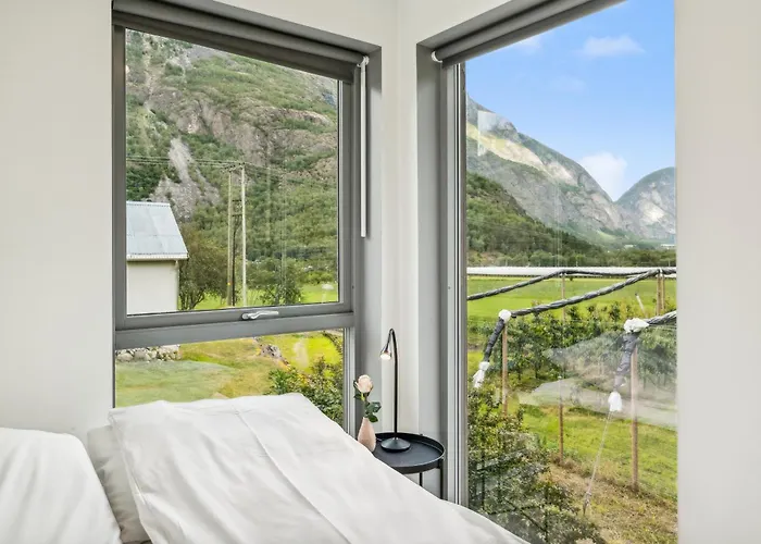Jordeplegarden - Part Of A Farm - Two Buildings - Close To Flam