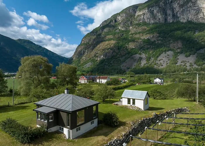 Jordeplegarden - Part Of A Farm - Two Buildings - Close To Flam Hébergement de vacances *