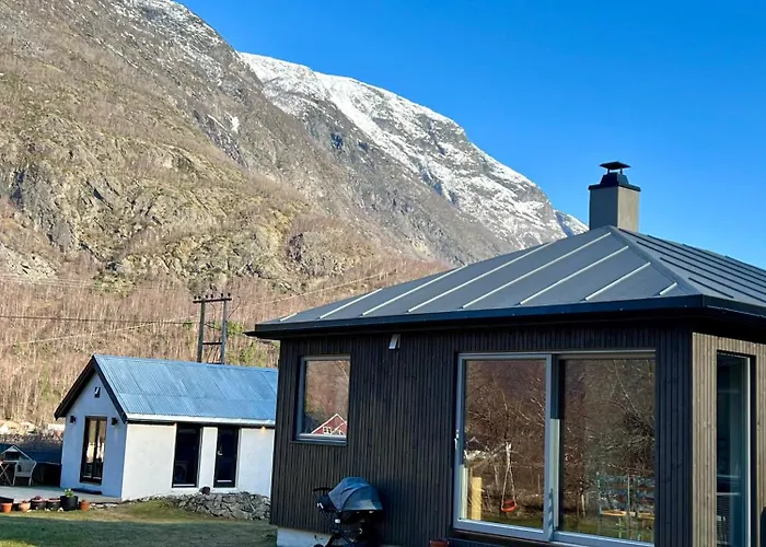 Jordeplegarden - Part Of A Farm - Two Buildings - Close To Flam Hébergement de vacances *